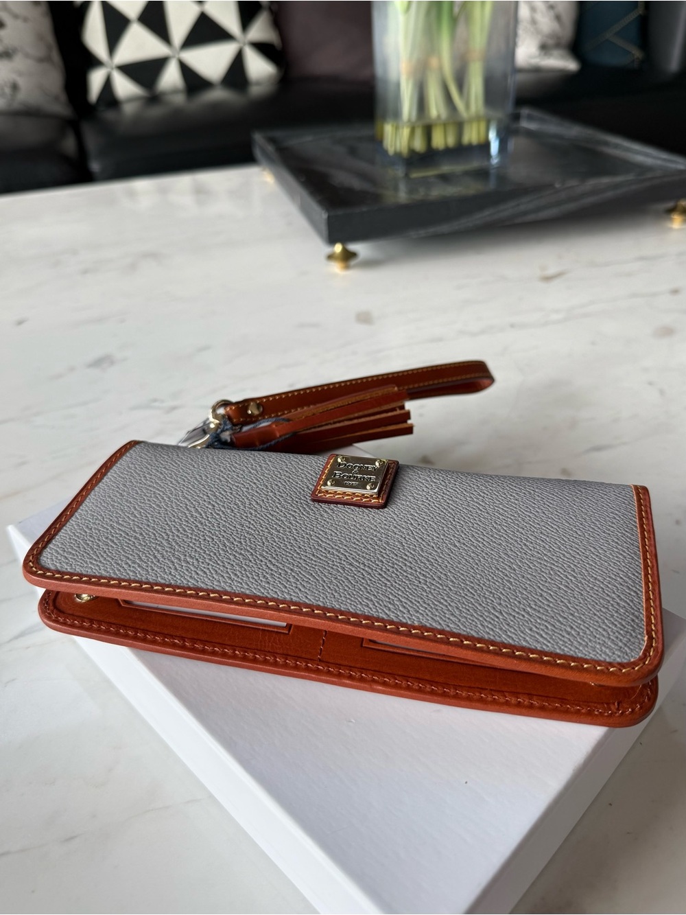 New Dooney & Bourke Kirby Tatum Leather Wristlet Wallet Clutch - Picture 10 of 16